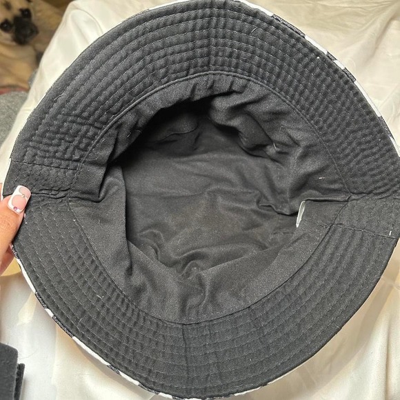 cow print bucket hat - Picture 3 of 4